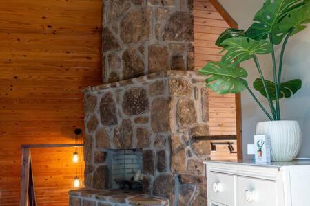 Cozy 2 Bedroom Cabin Nestled In Wooded Hideaway Monterey Zewnętrze zdjęcie