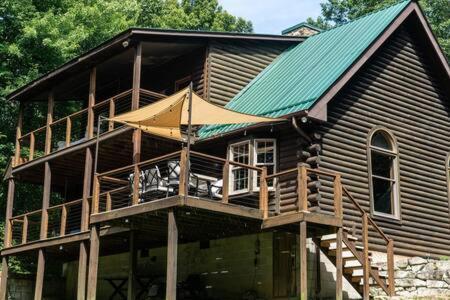 Cozy 2 Bedroom Cabin Nestled In Wooded Hideaway Monterey Zewnętrze zdjęcie